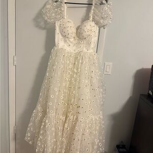 White daisy Ava gowns dress